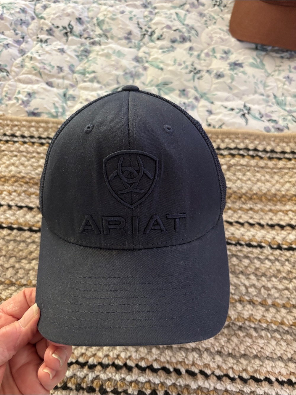 NWOT ariat snap back cap
